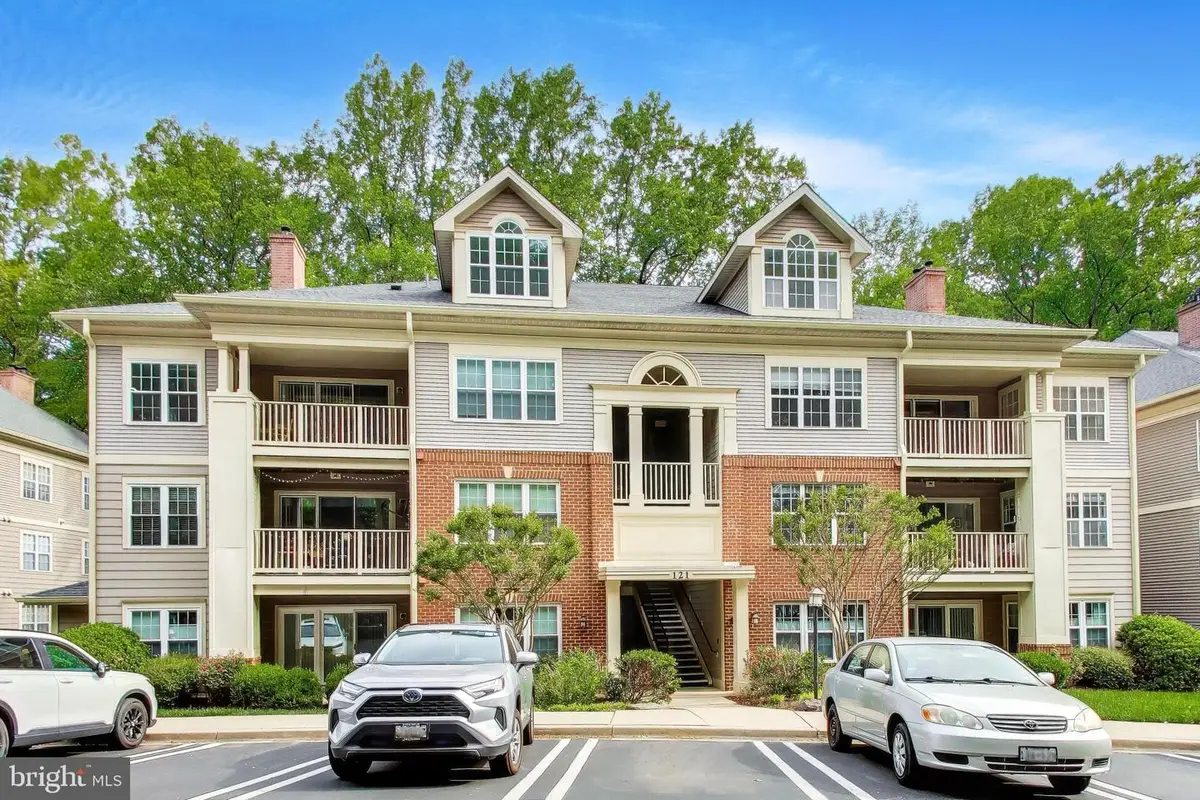 121 Timberbrook Ln #203, Gaithersburg, MD 20878 - #1