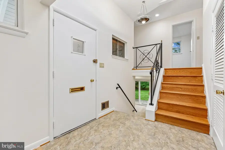 1002 N Belgrade Rd, Silver Spring, MD 20902 - #2