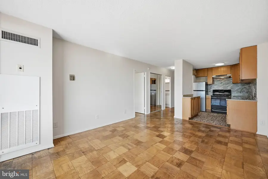 5225 Pooks Hill Rd #517n, Bethesda, MD 20814 - #3