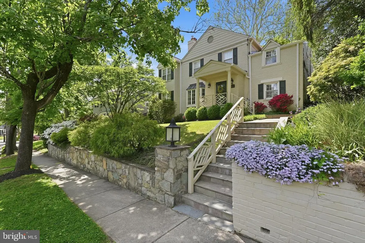8504 Lynwood Pl, Chevy Chase, MD 20815 - #1