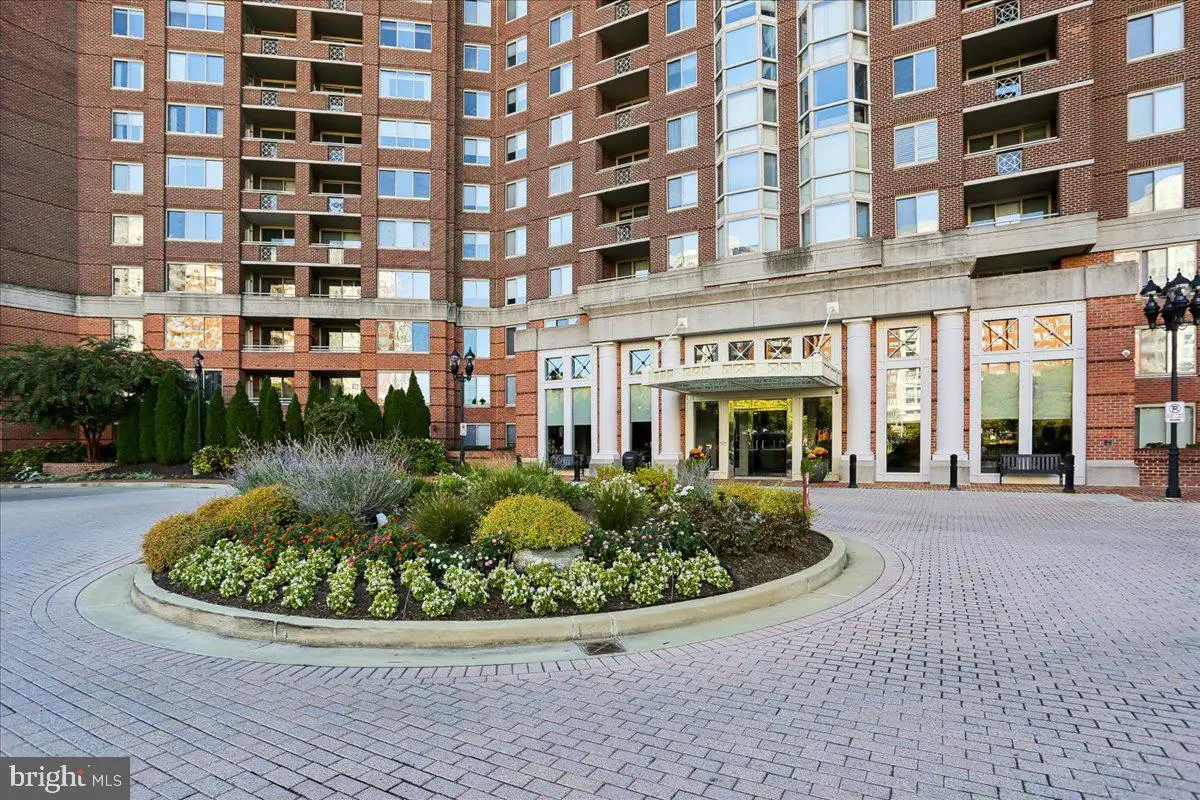 5809 Nicholson #316, North Bethesda, MD 20852 - #1