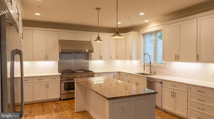 8905 Hempstead Ave, Bethesda, MD 20817 - #3