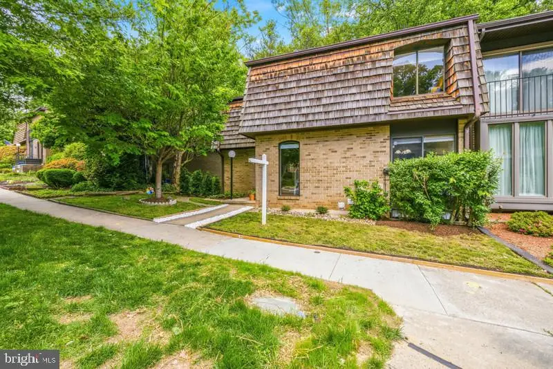 8029 Inverness Ridge Rd, Potomac, MD 20854 - #3