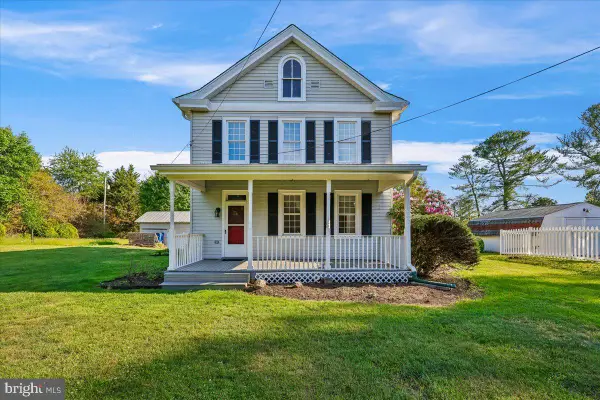 22165 Big Woods Rd, DICKERSON, MD 20842