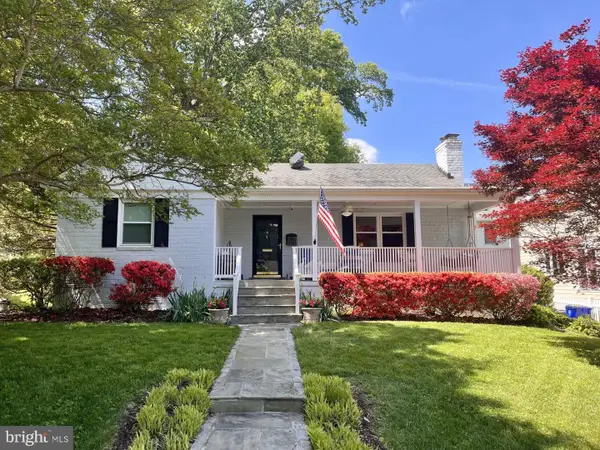 5803 Cleves Ln, BETHESDA, MD 20816