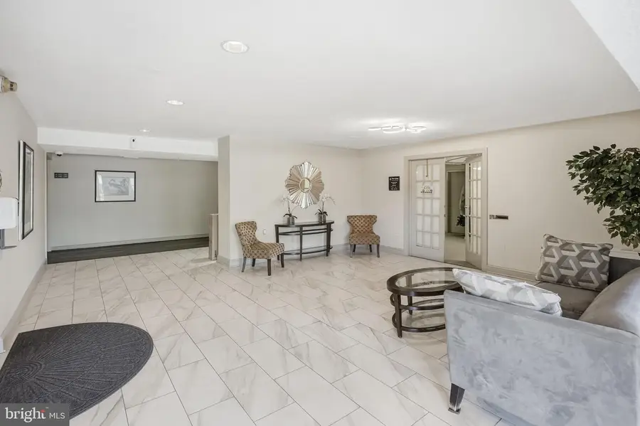 10320 Westlake Dr #e-302, Bethesda, MD 20817 - #2