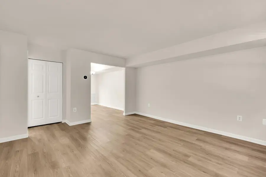 746 Azalea Dr #12-746, Rockville, MD 20850 - #3