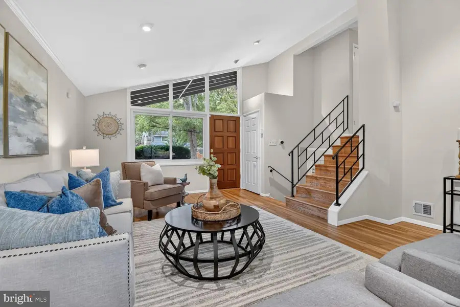 4401 Ferrara Dr, Silver Spring, MD 20906 - #3