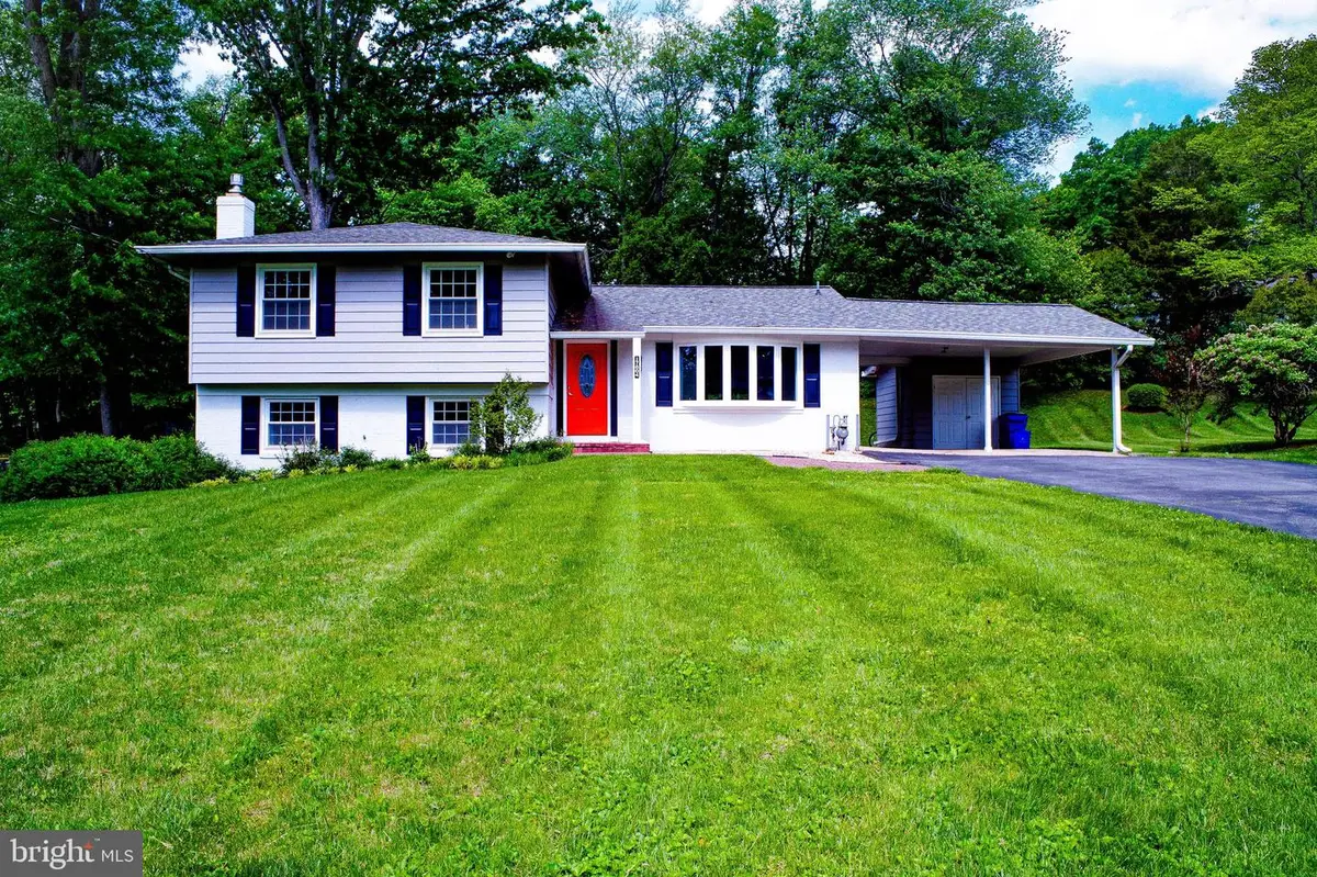 17804 Park Mill Dr, Derwood, MD 20855 - #1