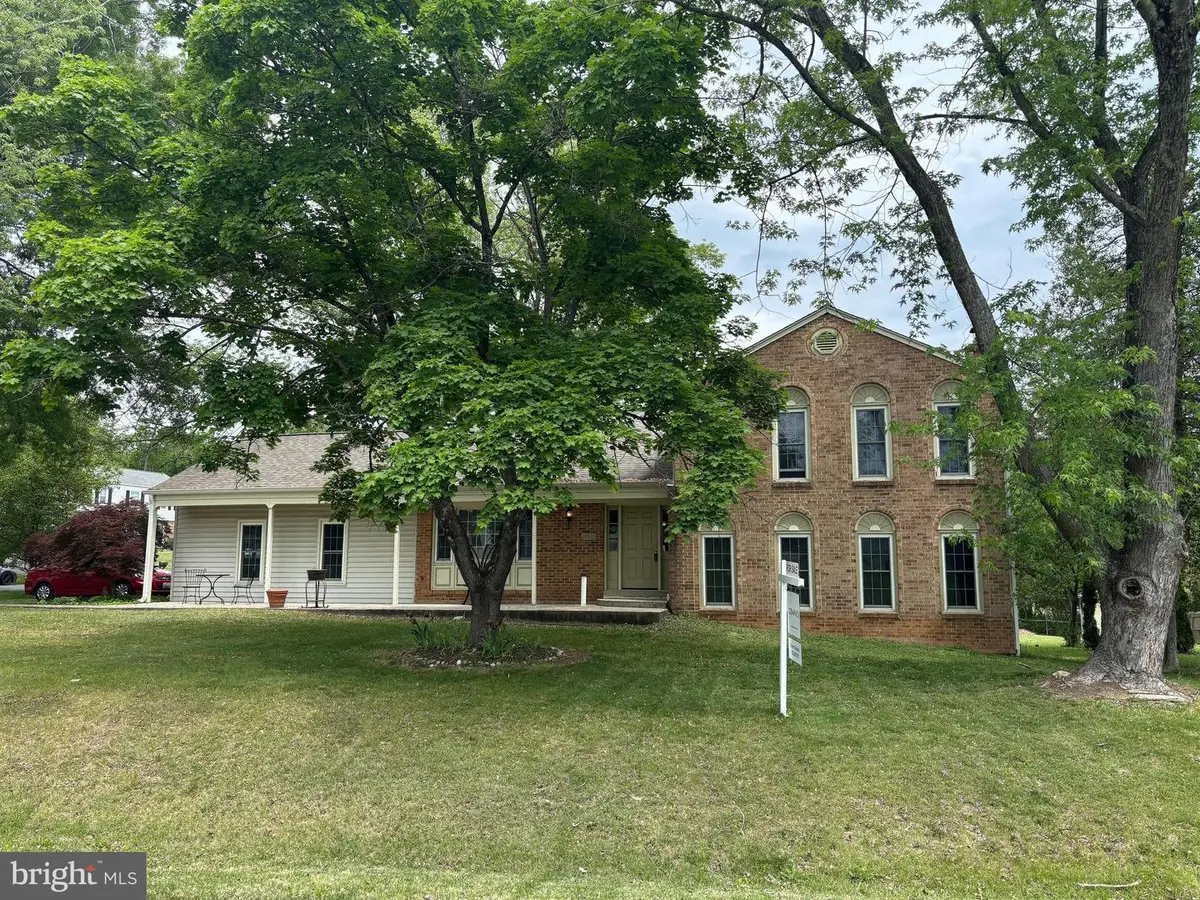 15501 Peach Leaf Ln, North Potomac, MD 20878 - #1