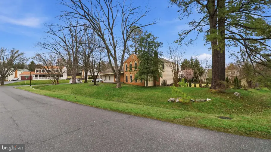 15501 Peach Leaf Ln, North Potomac, MD 20878 - #3