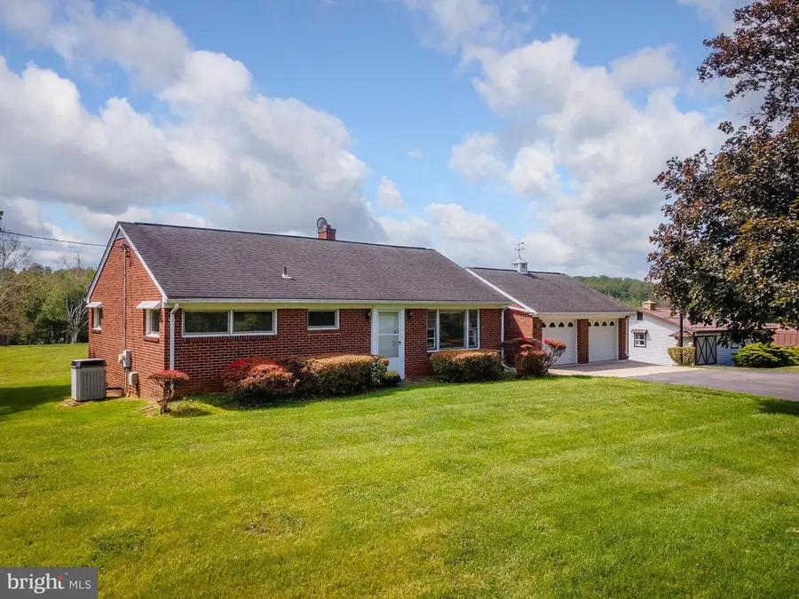 1112 Gold Mine Rd, Brookeville, MD 20833 - #3