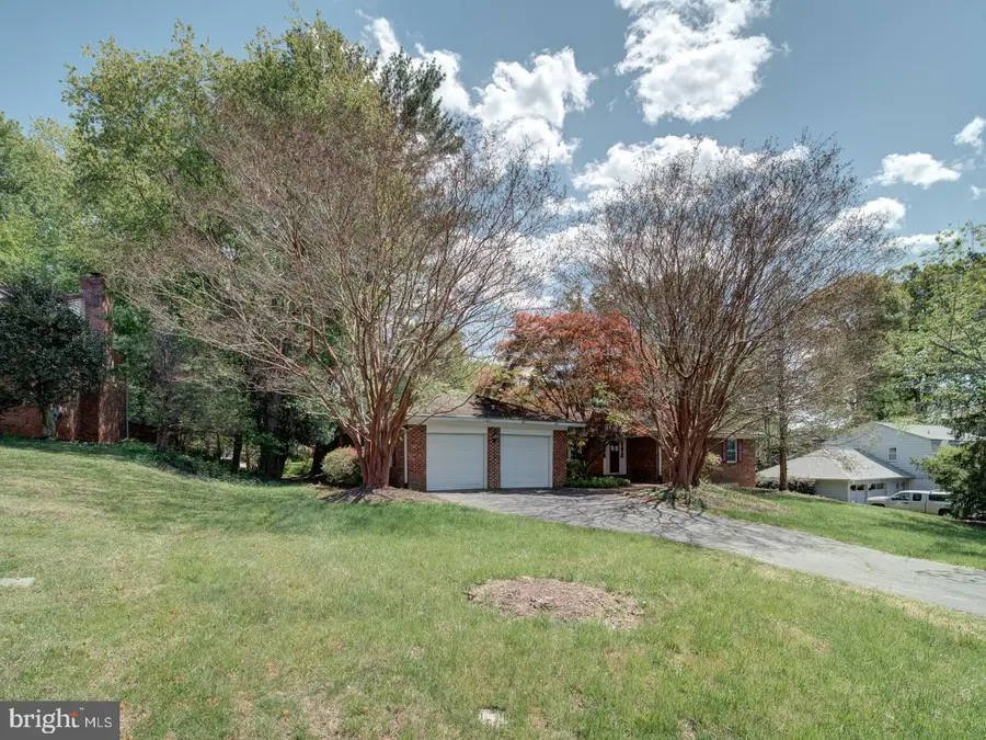 15313 Basswood Ct, Rockville, MD 20853 - #2
