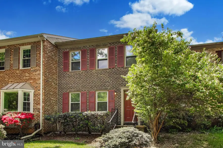 7709 Heatherton Ln, Rockville, MD 20854 - #2