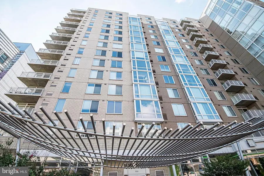 930 Wayne Ave #405, Silver Spring, MD 20910 - #2