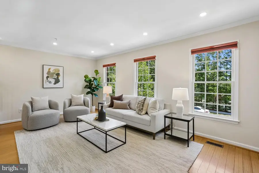 536 Tschiffely Square Rd, Gaithersburg, MD 20878 - #2