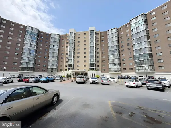 15115 Interlachen Dr #3-902, SILVER SPRING, MD 20906