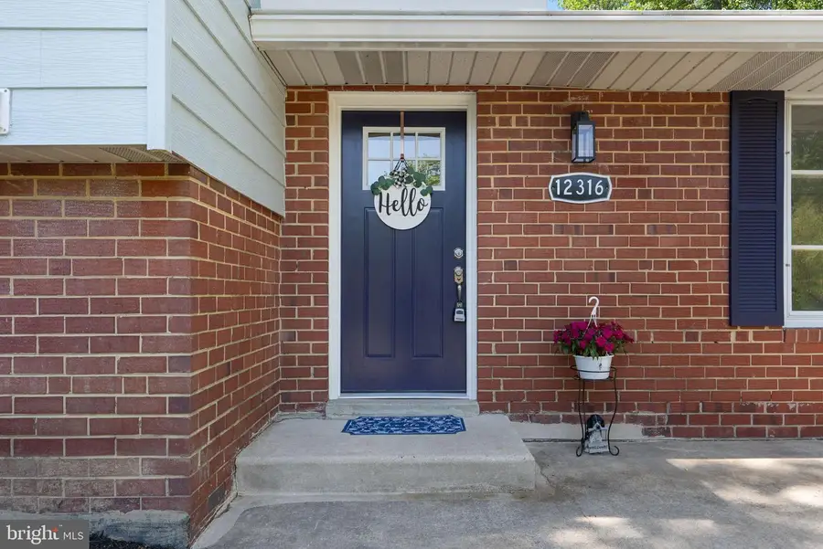12316 Pretoria Dr, Silver Spring, MD 20904 - #2