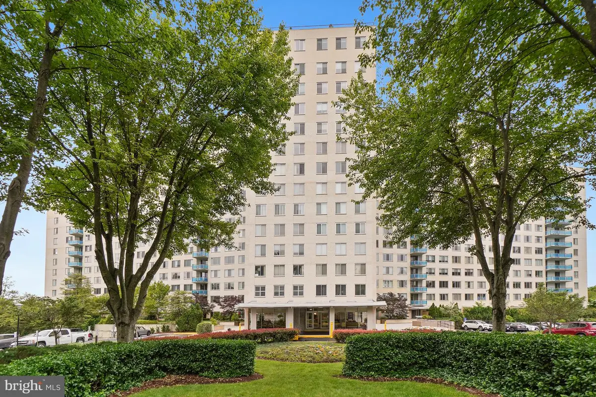 10500 Rockville Pik #605, Rockville, MD 20852 - #1
