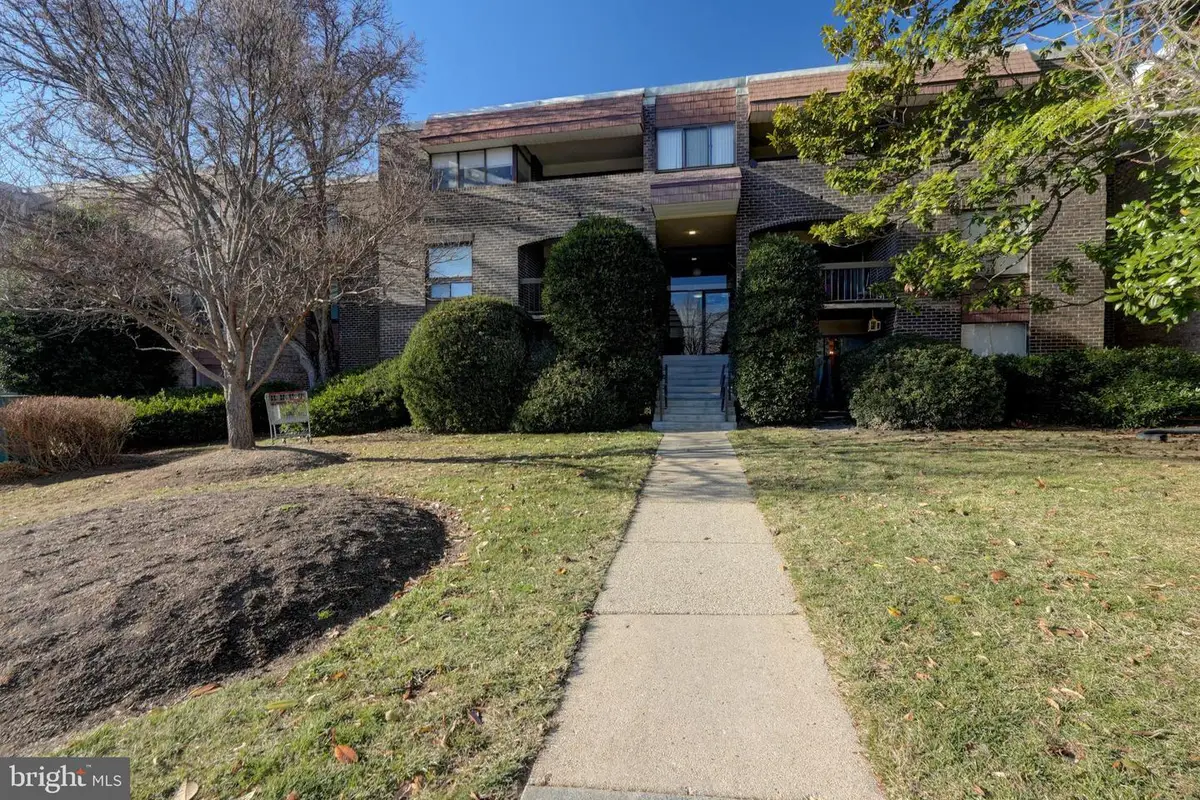 415 Christopher Avenue #11, Gaithersburg, MD 20879 - #1