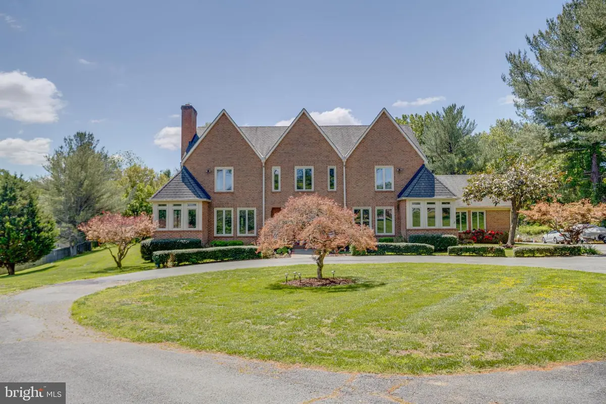 30 Piney Meetinghouse Ct, Potomac, MD 20854 - #1