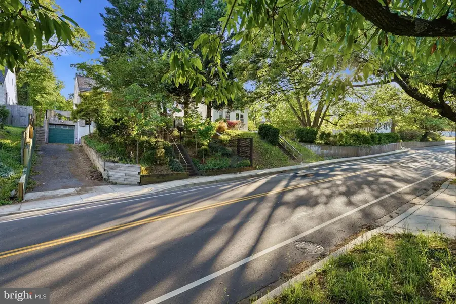 605 Ethan Allen Ave, Takoma Park, MD 20912 - #3