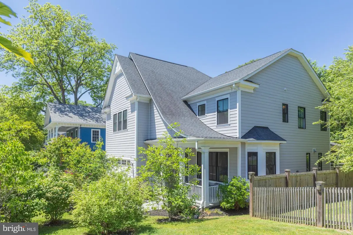 8018 Takoma Ave, Silver Spring, MD 20910 - #1