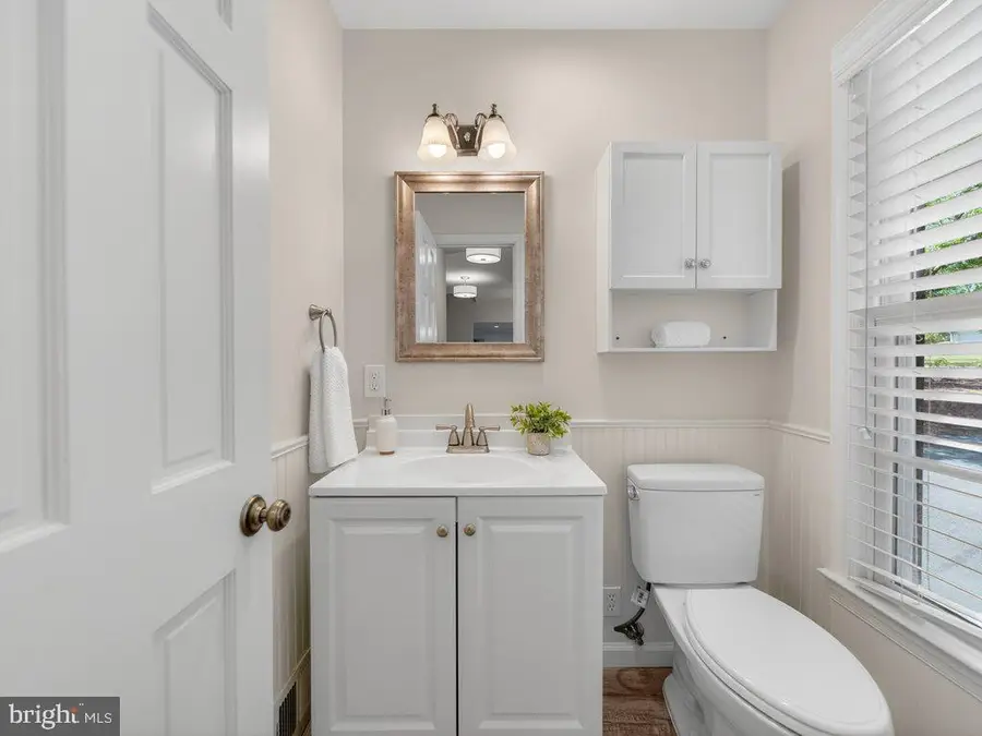 12628 Saint James Rd, Rockville, MD 20850 - #3