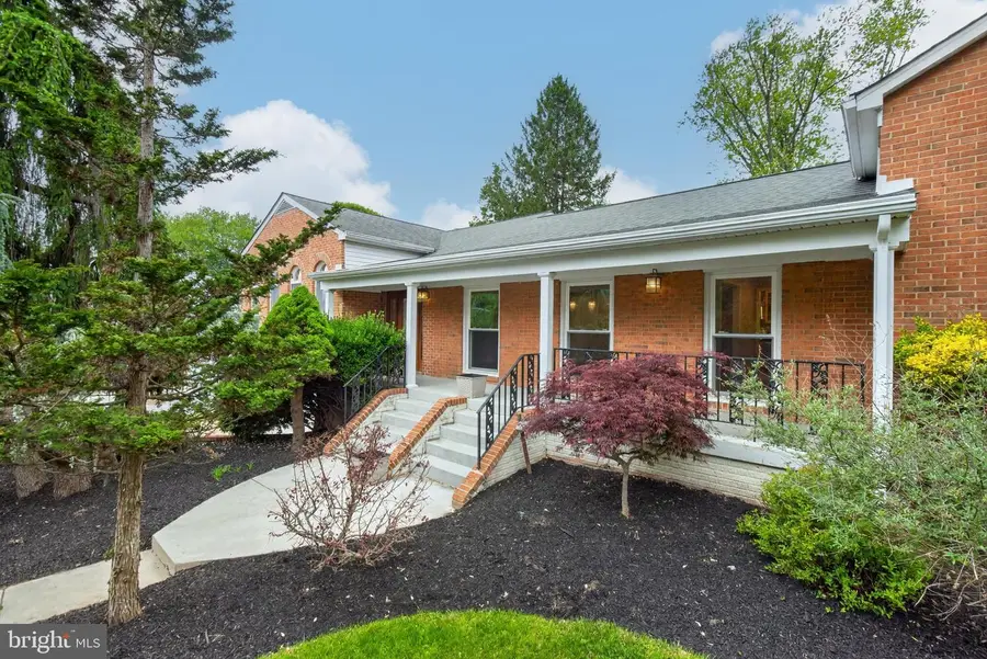13601 Valley Dr, Rockville, MD 20850 - #2