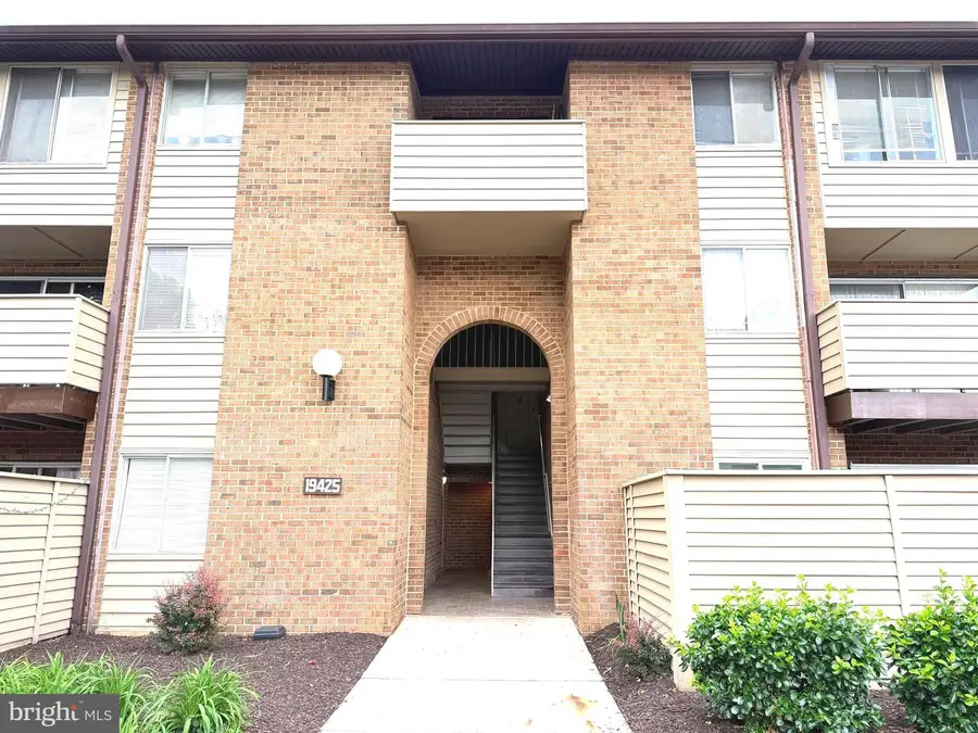 19425 Brassie Pl, Gaithersburg, MD 20879 - #2