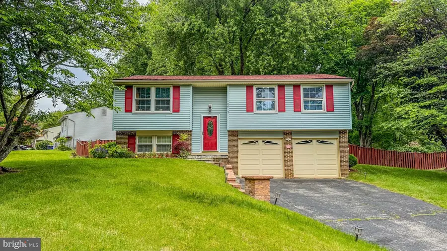 15613 Wembrough St, Silver Spring, MD 20905 - #2