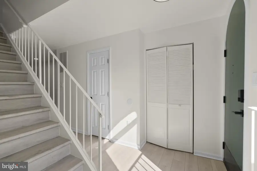 8002 Inverness Ridge Rd, Potomac, MD 20854 - #3