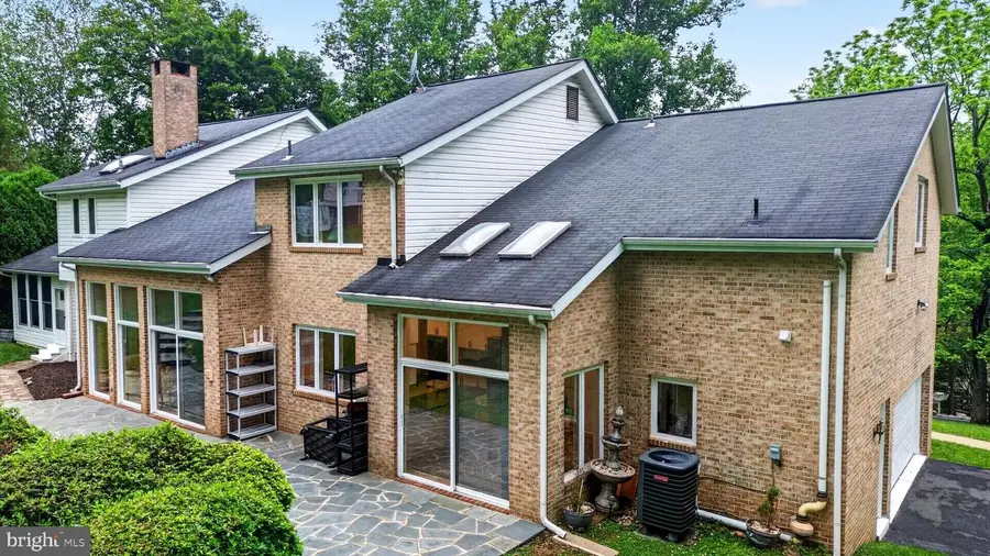 10320 Glen Rd, Potomac, MD 20854 - #2
