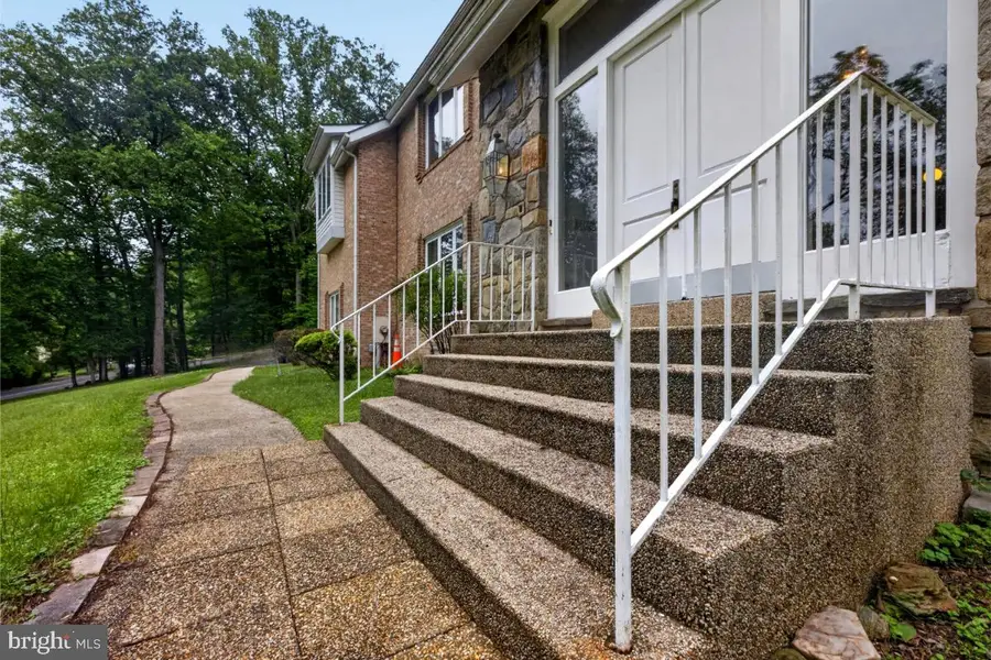 10320 Glen Rd, Potomac, MD 20854 - #3