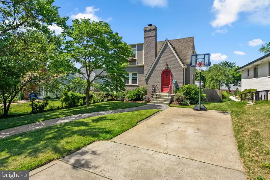 9504 Biltmore Dr, Silver Spring, MD 20901 - #3