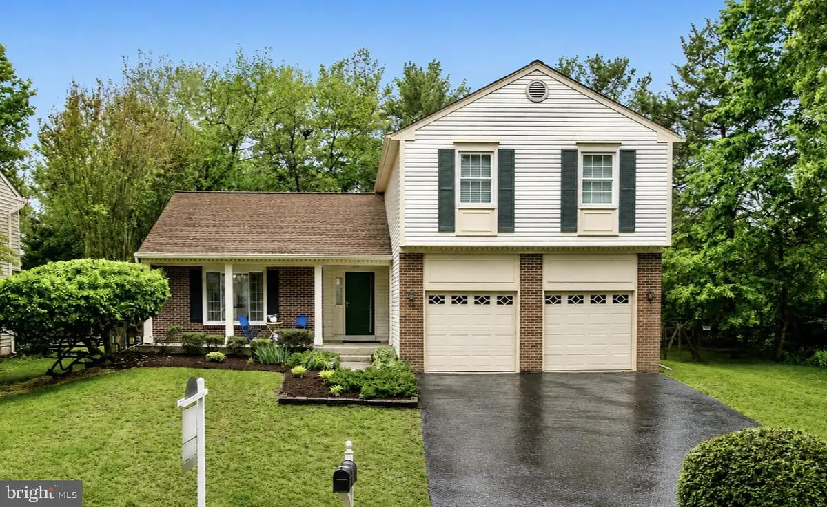 302 Bostwick Ln, Gaithersburg, MD 20878 - #1
