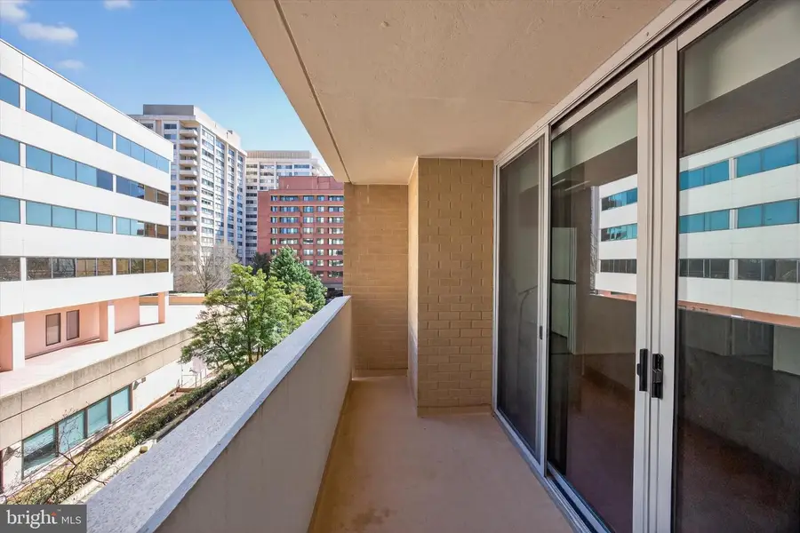 4601 N Park Ave #417, Chevy Chase, MD 20815 - #3