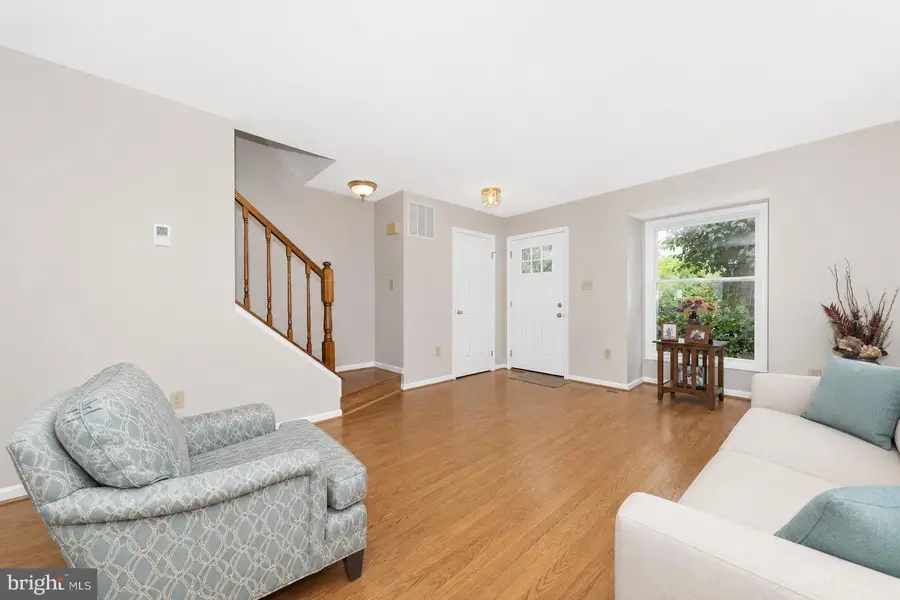 12573 Coral Grove Pl, Germantown, MD 20874 - #3