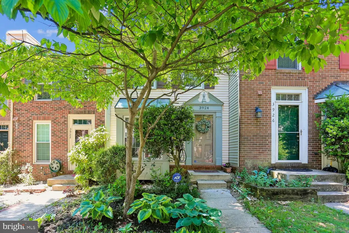 3924 Angelton Ct, Burtonsville, MD 20866 - #1