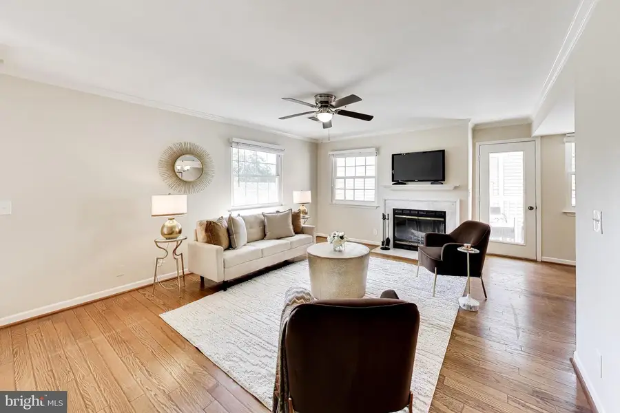5716 Chapman Mill Dr #210, Rockville, MD 20852 - #3