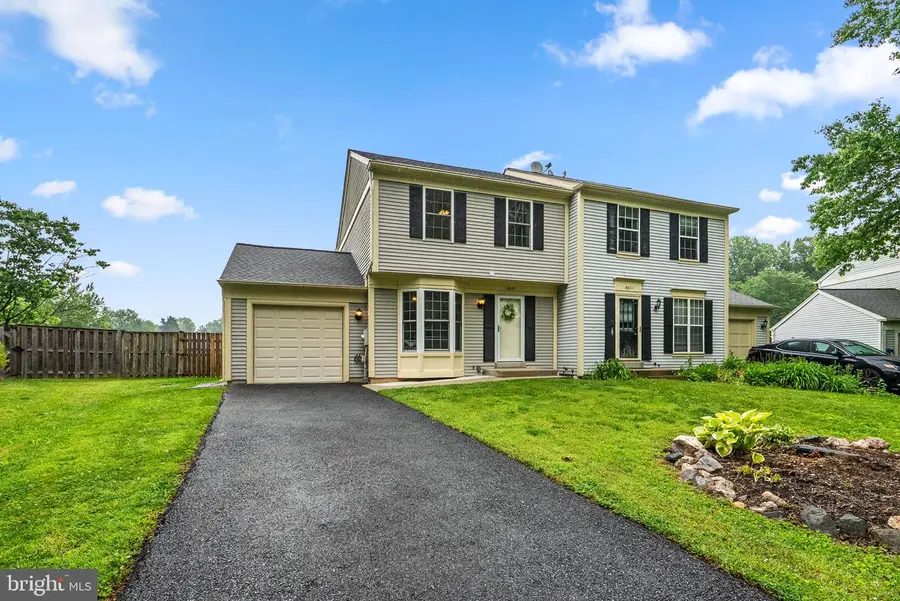 19819 Filbert Dr, Gaithersburg, MD 20879 - #2