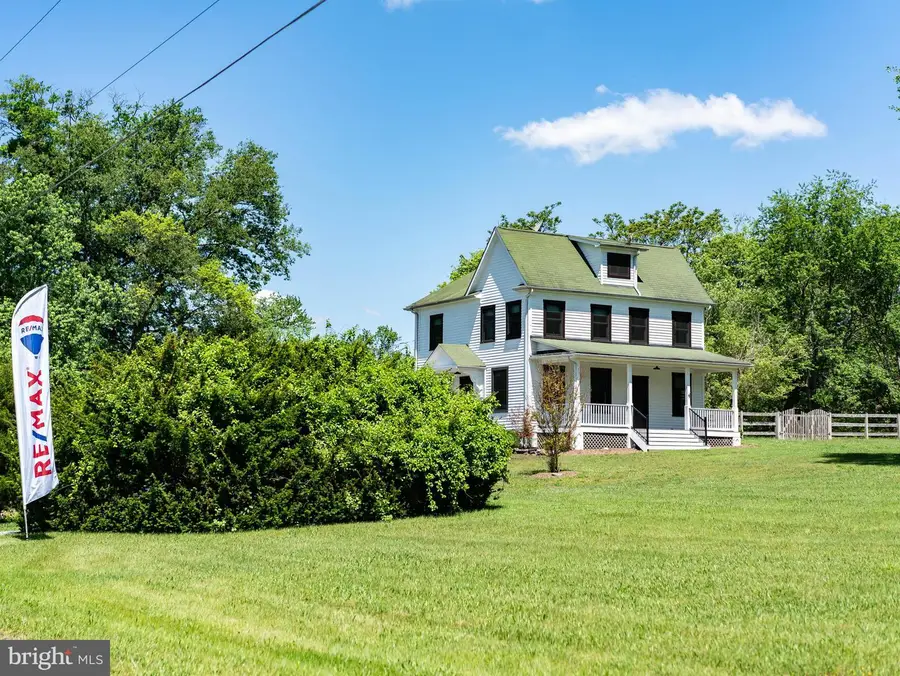 22310 Dickerson Rd, Dickerson, MD 20842 - #2