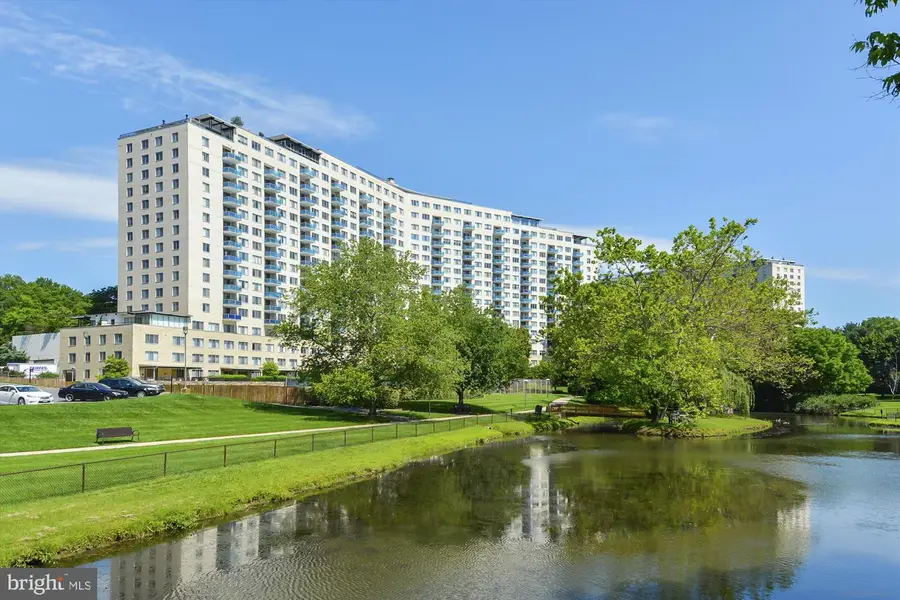 10401 Grosvenor Pl #406, Rockville, MD 20852 - #2