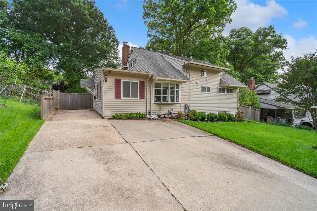 807 Brice Rd, Rockville, MD 20852 - #1