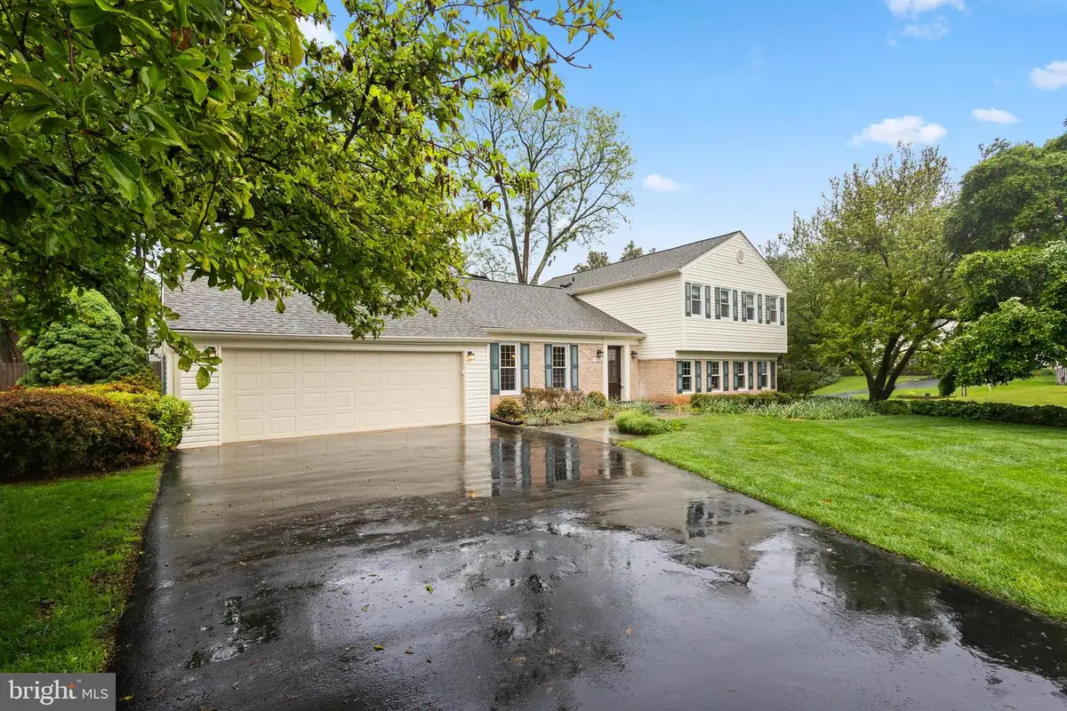 14924 Bauer Dr, Rockville, MD 20853 - #1
