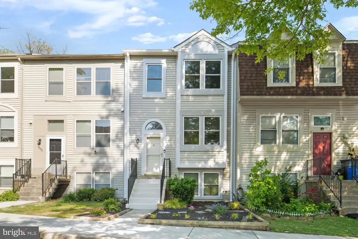 18867 Mcfarlin Dr, Germantown, MD 20874 - #1