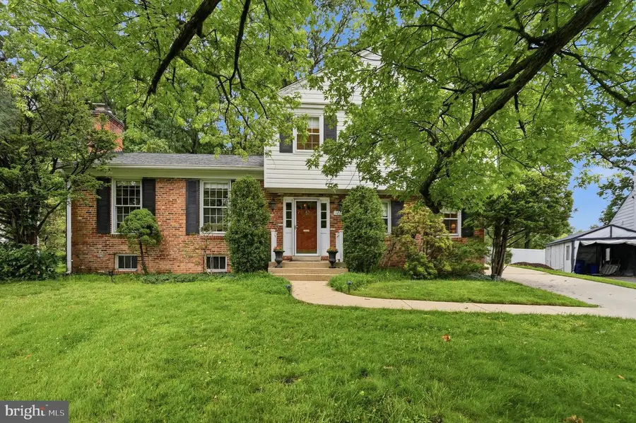 12112 Whippoorwill Ln, Rockville, MD 20852 - #3