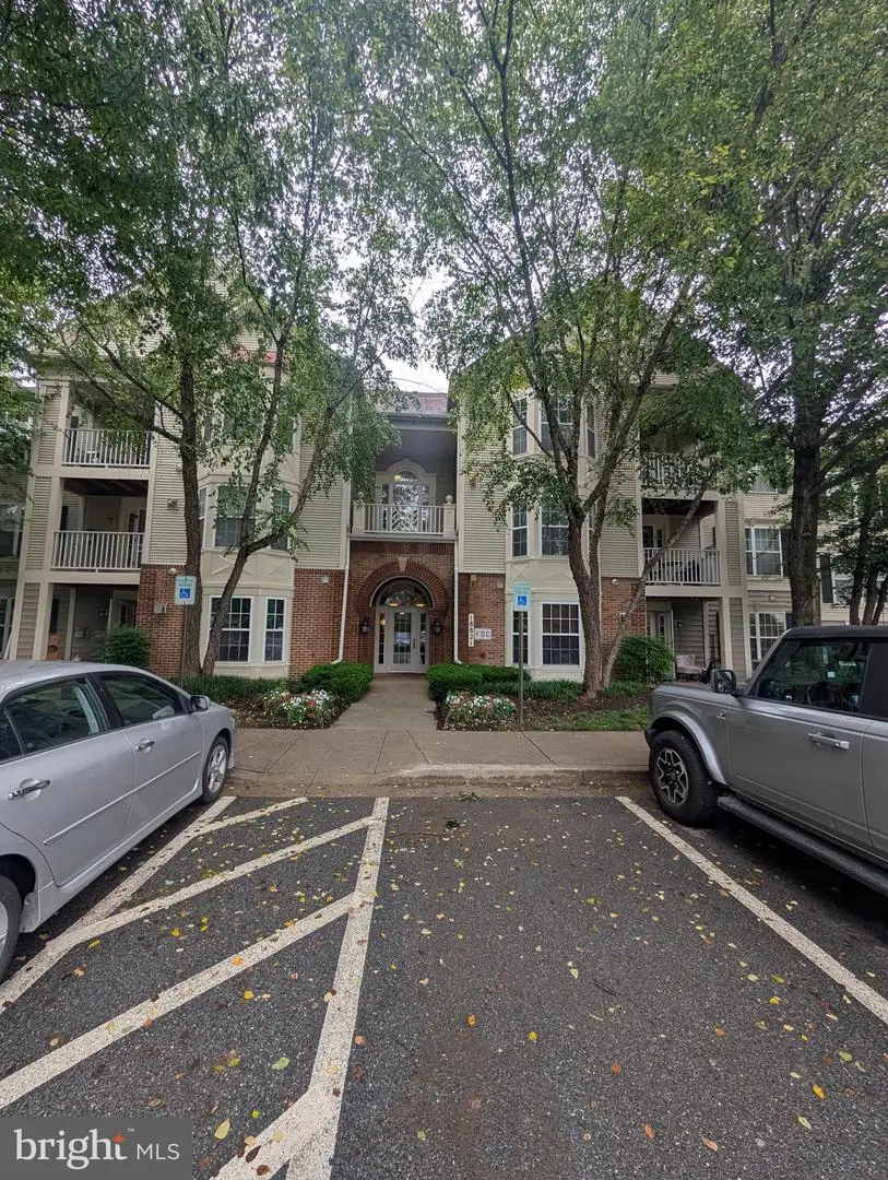 18821 Sparkling Water Dr #t-2, Germantown, MD 20874 - #1