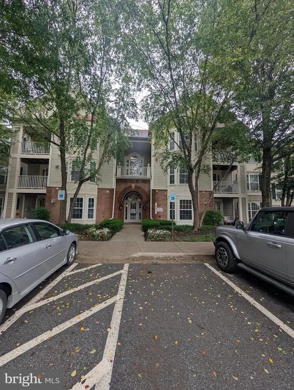 18821 Sparkling Water Dr #t-2, GERMANTOWN, MD 20874