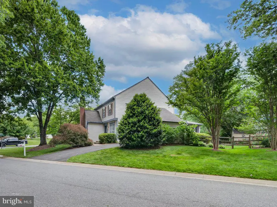 9413 Vineyard Haven Dr, Montgomery Village, MD 20886 - #3